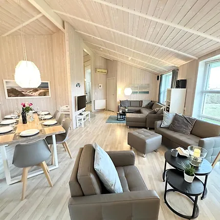 Hus Lykke- Strandpark 38 *